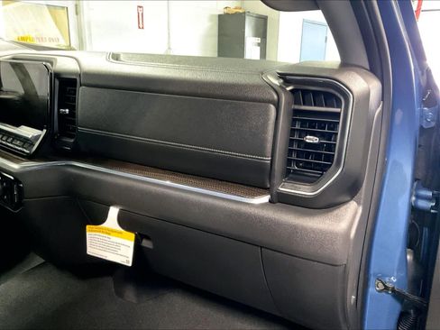 Used 2024 Chevrolet Silverado 1500 LT AWD/4WD image 13