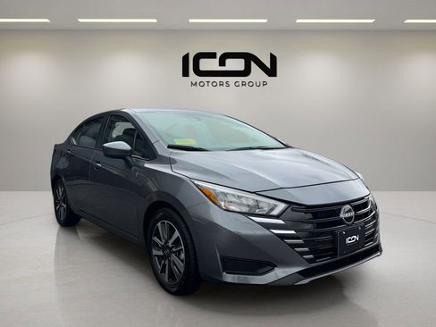 Used 2025 Nissan Versa SV FWD image 7
