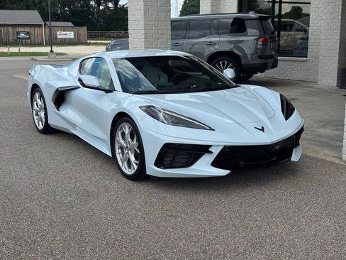 Used 2022 Chevrolet Corvette Stingray Preferred Cpe w/ Battery Protection Package RWD image 17