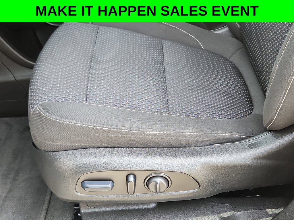Used 2023 GMC Acadia SLE w/ Driver Convenience Package FWD image 14