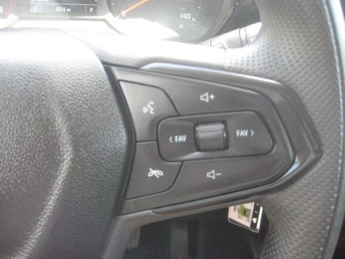 Used 2026 Chevrolet Trax LS w/ LS Convenience Package FWD image 24