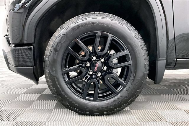 Used 2024 GMC Sierra 1500 Pro w/ Graphite Edition AWD/4WD image 9