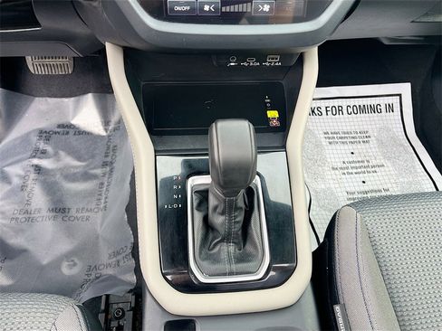 Used 2025 Subaru Forester Premium w/ Convenience Package #1 image 16