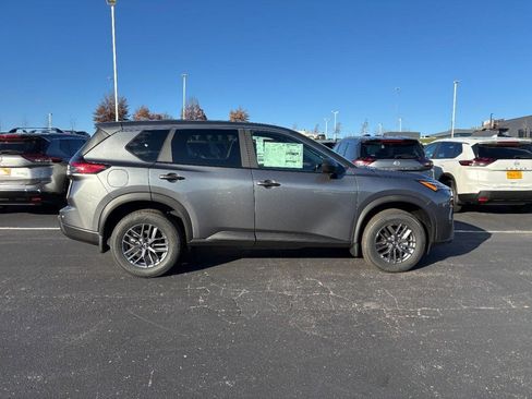 New 2026 Nissan Rogue S image 2
