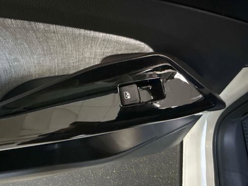 New 2026 Volkswagen ID.4 Pro image 12