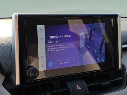 Certified 2025 Toyota RAV4 XLE FWD image 21