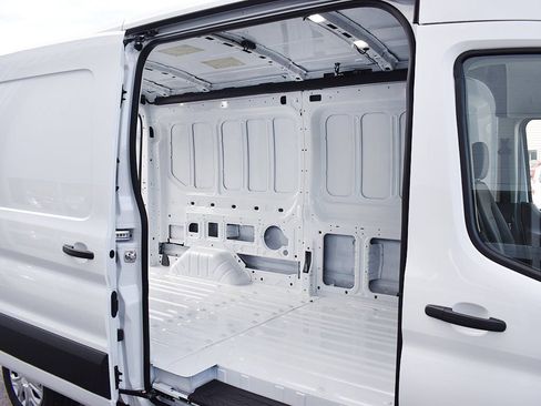 New 2026 Ford Transit 250 148 Medium Roof w/ Exterior Upgrade Package image 7