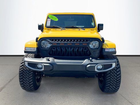 Used 2021 Jeep Wrangler Unlimited Sahara image 2