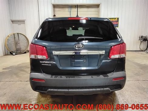 Used 2011 Kia Sorento LX AWD/4WD image 8