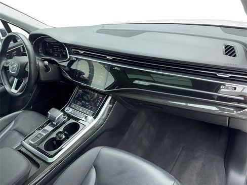 Used 2021 Audi Q7 3.0T Premium Plus image 44