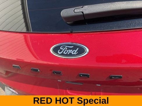 Used 2022 Ford Escape SEL w/ SEL Stealth AWD Package image 49