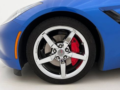 Used 2014 Chevrolet Corvette Base w/ 2LT Preferred Equipment Group image 29