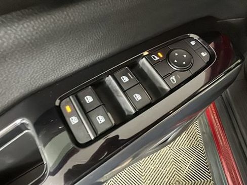 Used 2022 Nissan Pathfinder SL w/ SL Premium Package AWD/4WD image 10