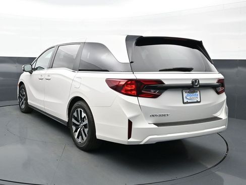 Used 2026 Honda Odyssey EX-L image 6