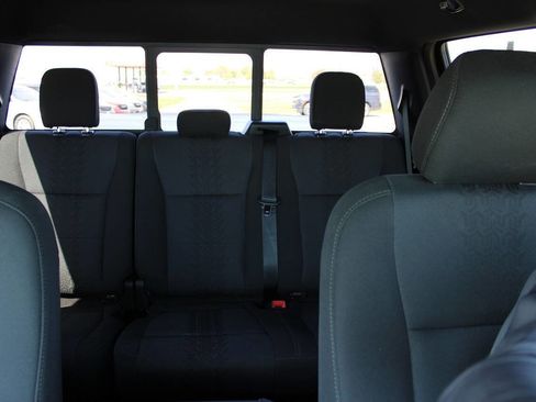 Used 2018 Ford F150 XLT w/ Equipment Group 302A Luxury AWD/4WD image 15