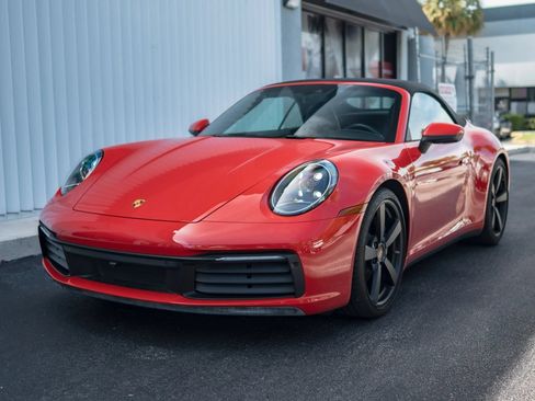 Used 2022 Porsche 911 Carrera w/ Premium Package RWD image 3