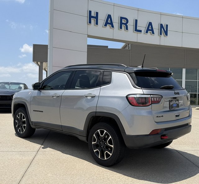 Used 2020 Jeep Compass Trailhawk AWD/4WD image 3