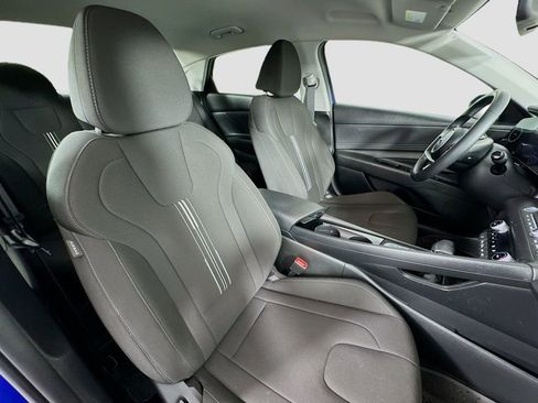 Certified 2023 Hyundai Elantra SEL w/ Convenience Package image 29