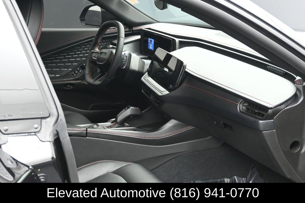 Used 2026 Dodge Charger R/T w/ Driver Convenience Group AWD/4WD image 6