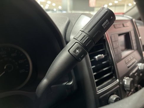 Used 2018 Ford F150 XLT w/ Trailer Tow Package image 25