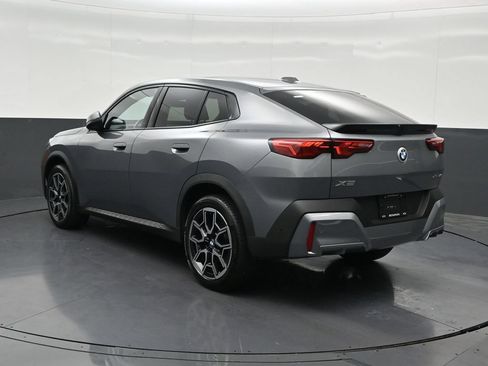 Used 2025 BMW X2 xDrive28i w/ Convenience Package AWD/4WD image 3
