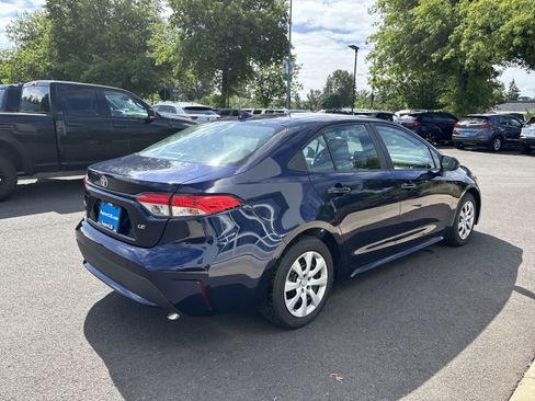 Used 2021 Toyota Corolla LE FWD image 4