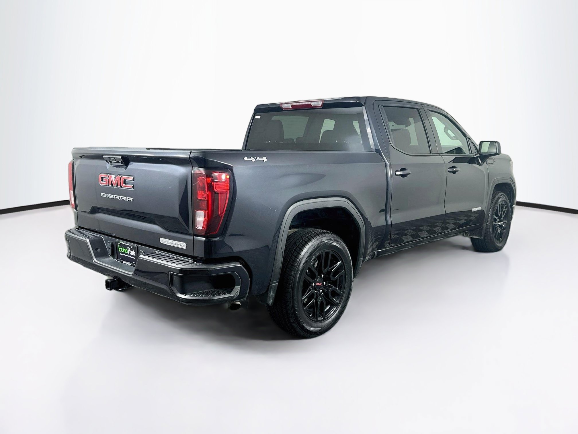 Used 2024 GMC Sierra 1500 Elevation AWD/4WD image 9