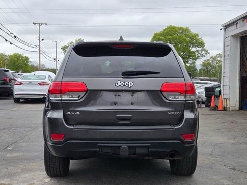 Used 2014 Jeep Grand Cherokee Laredo w/ 18" Wheel & 8.4" Radio Group AWD/4WD image 4