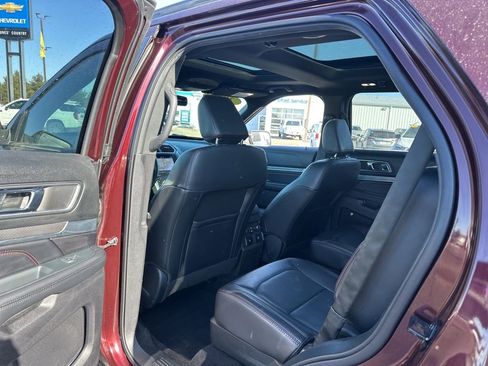 Used 2019 Ford Explorer Sport w/ Equipment Group 401A image 23
