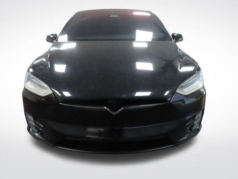 Used 2017 Tesla Model X image 8