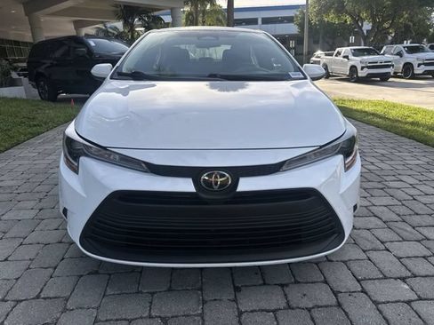Used 2024 Toyota Corolla LE FWD image 19