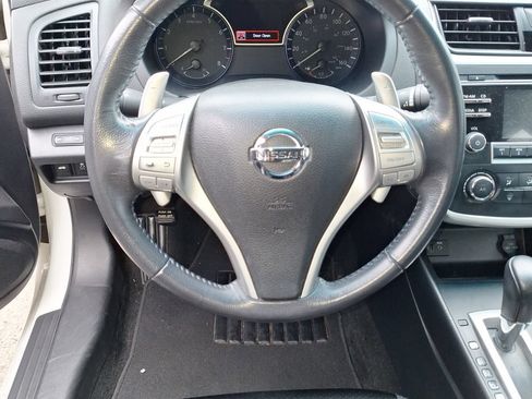 Used 2017 Nissan Altima 2.5 SR w/ Midnight Edition Package FWD image 13