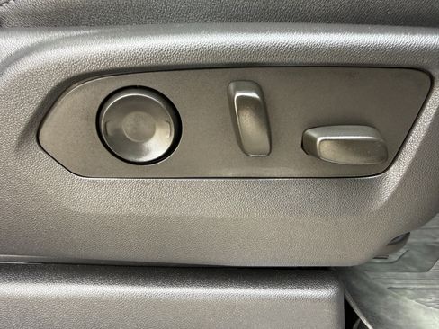 Used 2023 GMC Sierra 1500 SLT w/ SLT Premium Package image 29