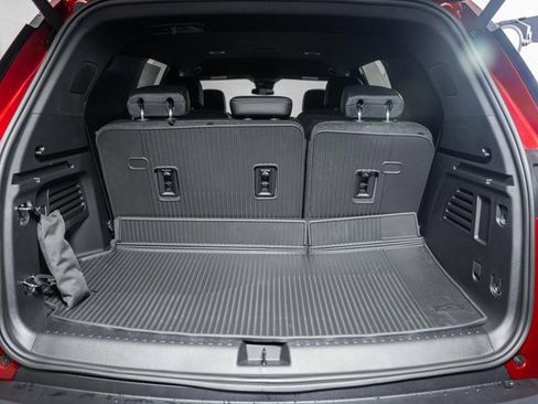 New 2026 Chevrolet Traverse LT w/ LPO, Floor Liner Package image 9