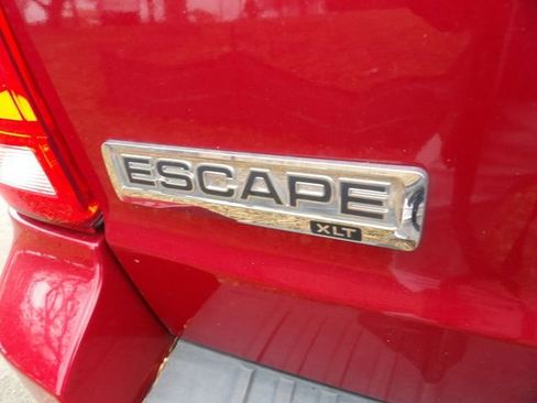 Used 2011 Ford Escape XLT w/ 203A Rapid Spec Order Code image 18