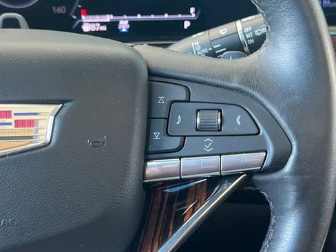 Used 2023 Cadillac Escalade Premium Luxury AWD/4WD image 32