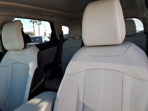 Used 2026 Kia Sportage EX image 14