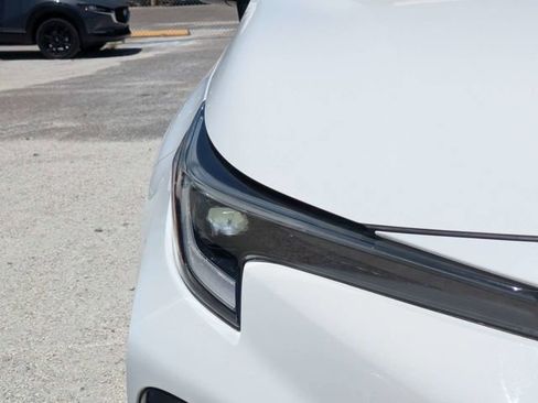 Used 2024 Toyota Corolla SE FWD image 9