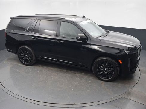 Certified 2024 Cadillac Escalade Sport Platinum w/ LPO, ONYX Package image 42