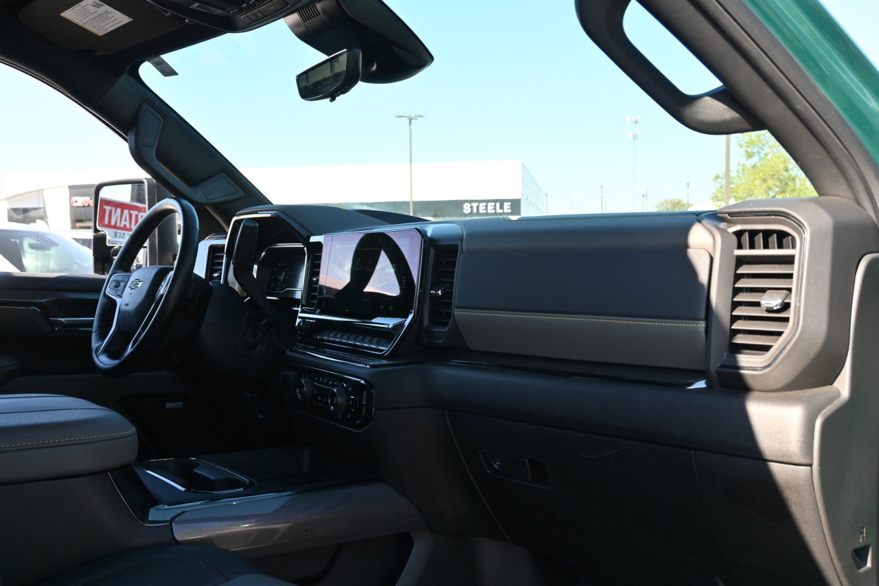 Certified 2025 Chevrolet Silverado 2500 ZR2 w/ ZR2 Bison Edition AWD/4WD image 24
