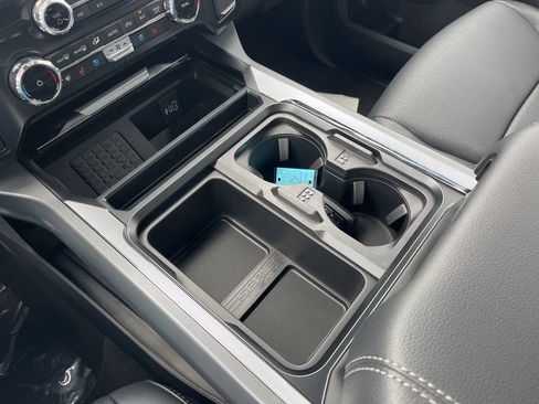 New 2025 Ford F350 Lariat w/ FX4 Off-Road Package image 21