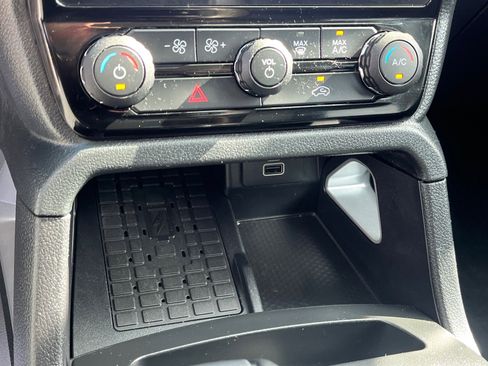 Used 2024 Ford Ranger Lariat w/ FX4 Off-Road Package image 15