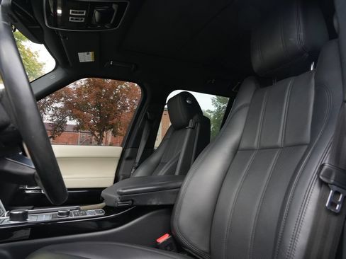 Used 2016 Land Rover Range Rover HSE AWD/4WD image 11