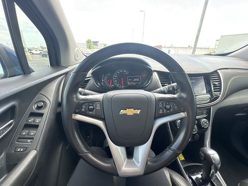 Used 2020 Chevrolet Trax Premier image 14