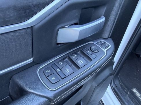 Used 2024 RAM 2500 Big Horn image 17