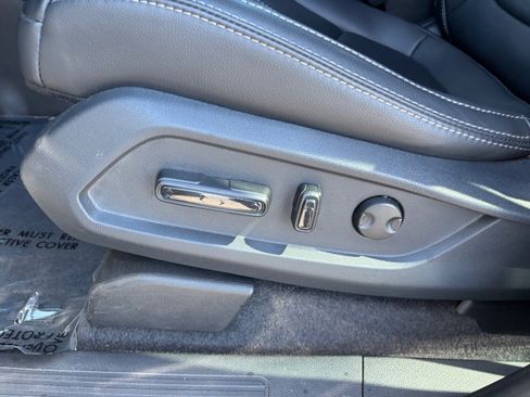 Used 2023 Honda Pilot Touring image 34