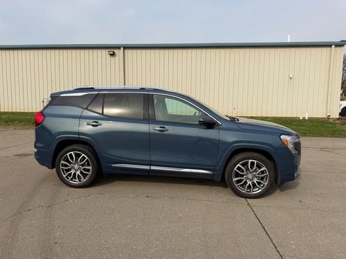 Used 2024 GMC Terrain Denali w/ Denali Premium Package image 2