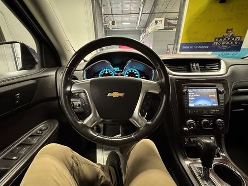Used 2015 Chevrolet Traverse LT w/ Style and Technology Package AWD/4WD image 20