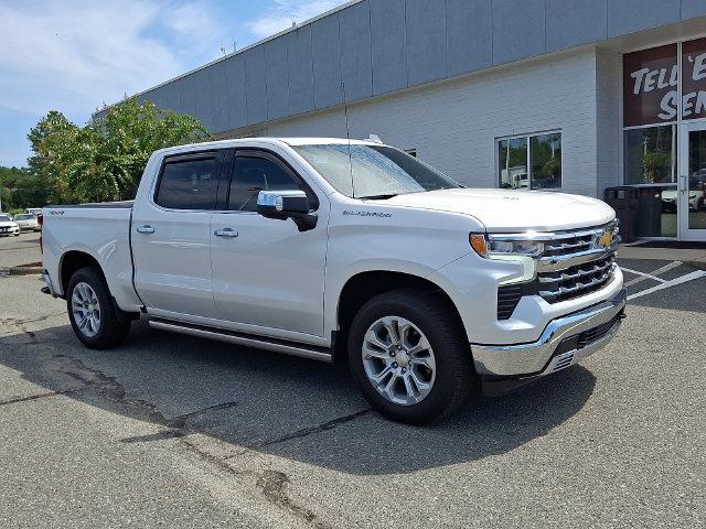 Used 2025 Chevrolet Silverado 1500 LTZ w/ Technology Package AWD/4WD image 3