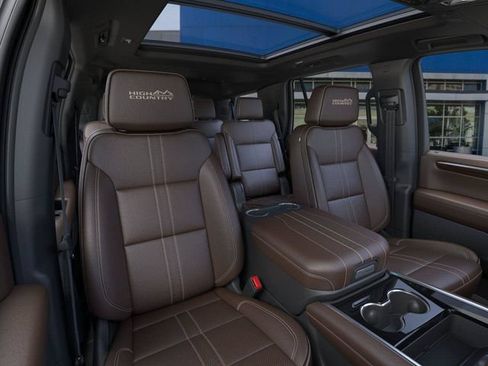 New 2026 Chevrolet Tahoe High Country w/ Sun And Tow Package AWD/4WD image 16